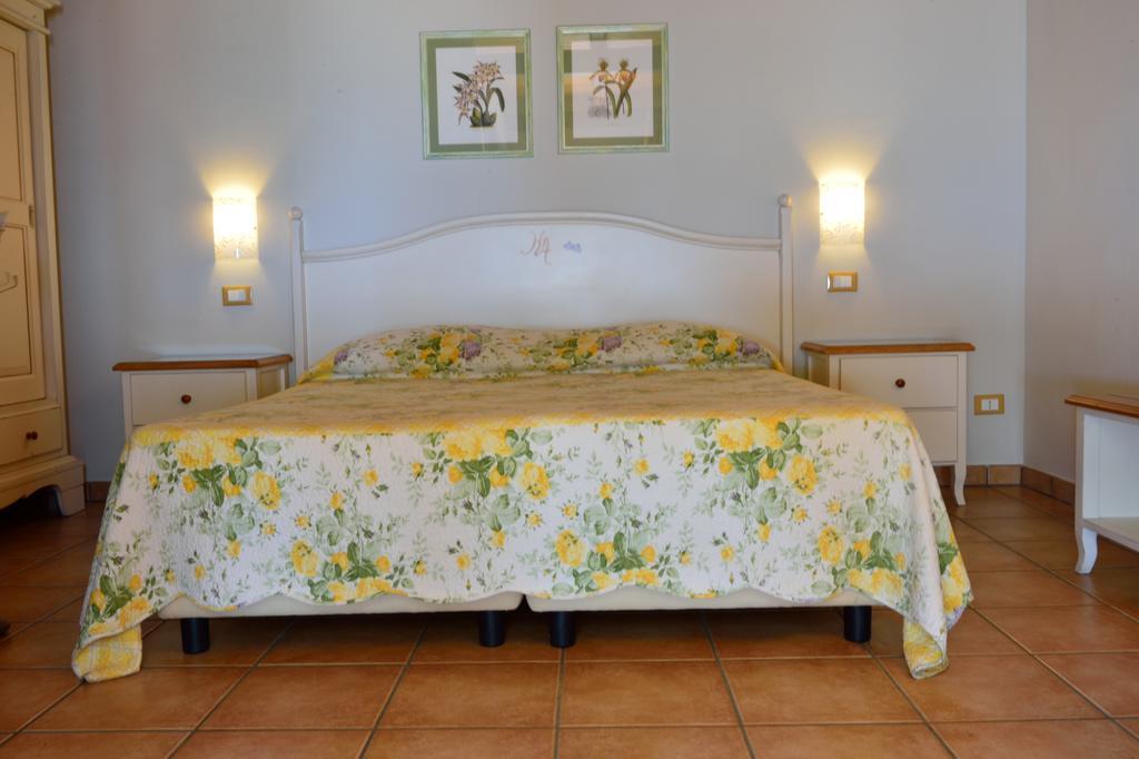 Hotel Acquasanta Terracina Quarto foto